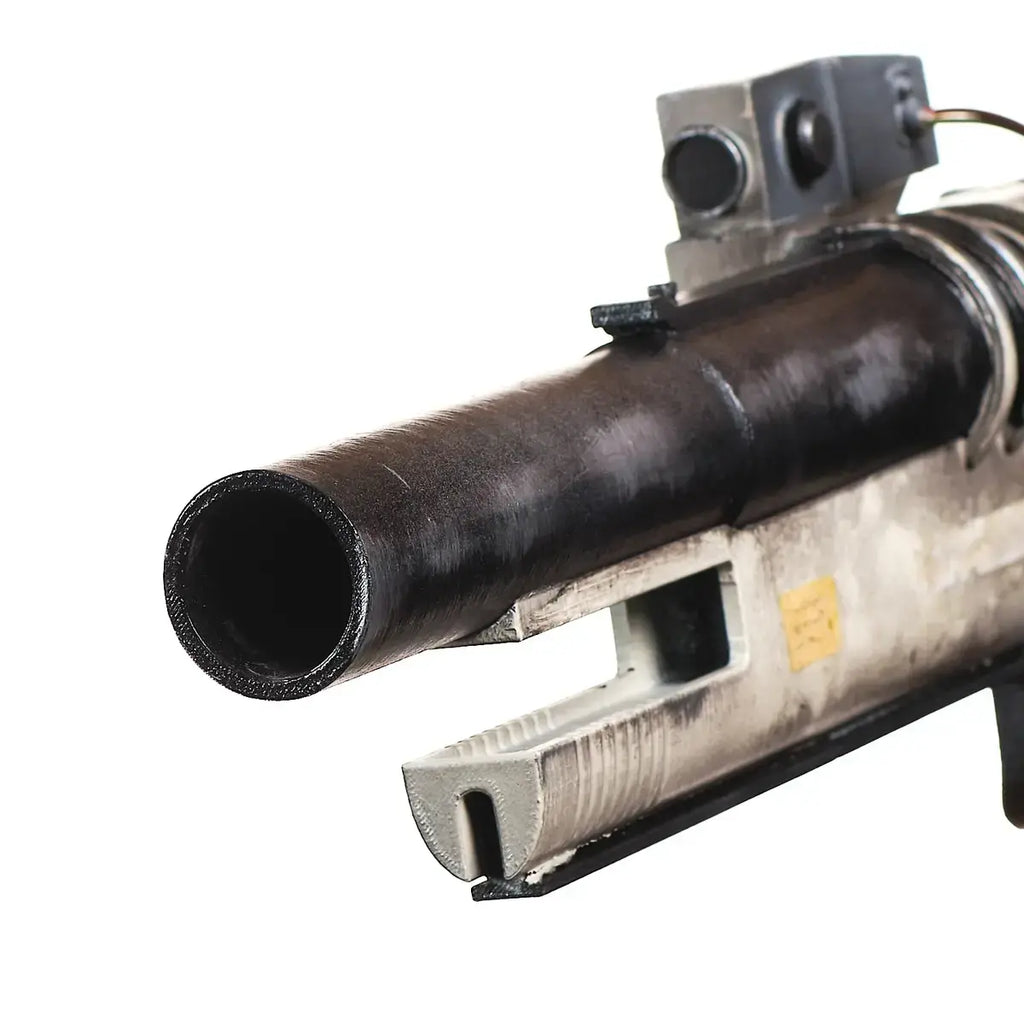 Hullcracker ARC Raiders cosplay prop — creator reference image 17