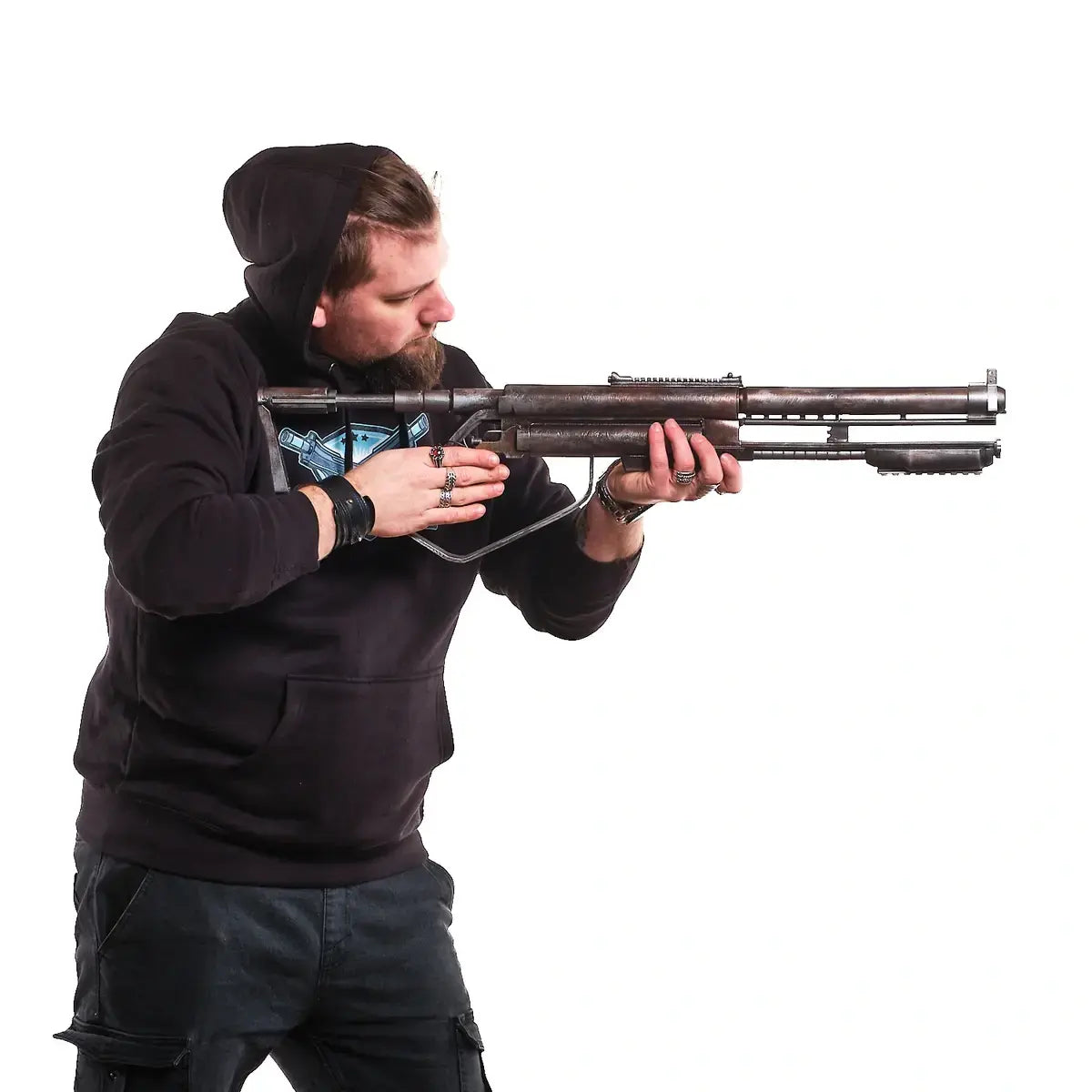 Il Toro ARC Raiders cosplay prop — creator reference image 18