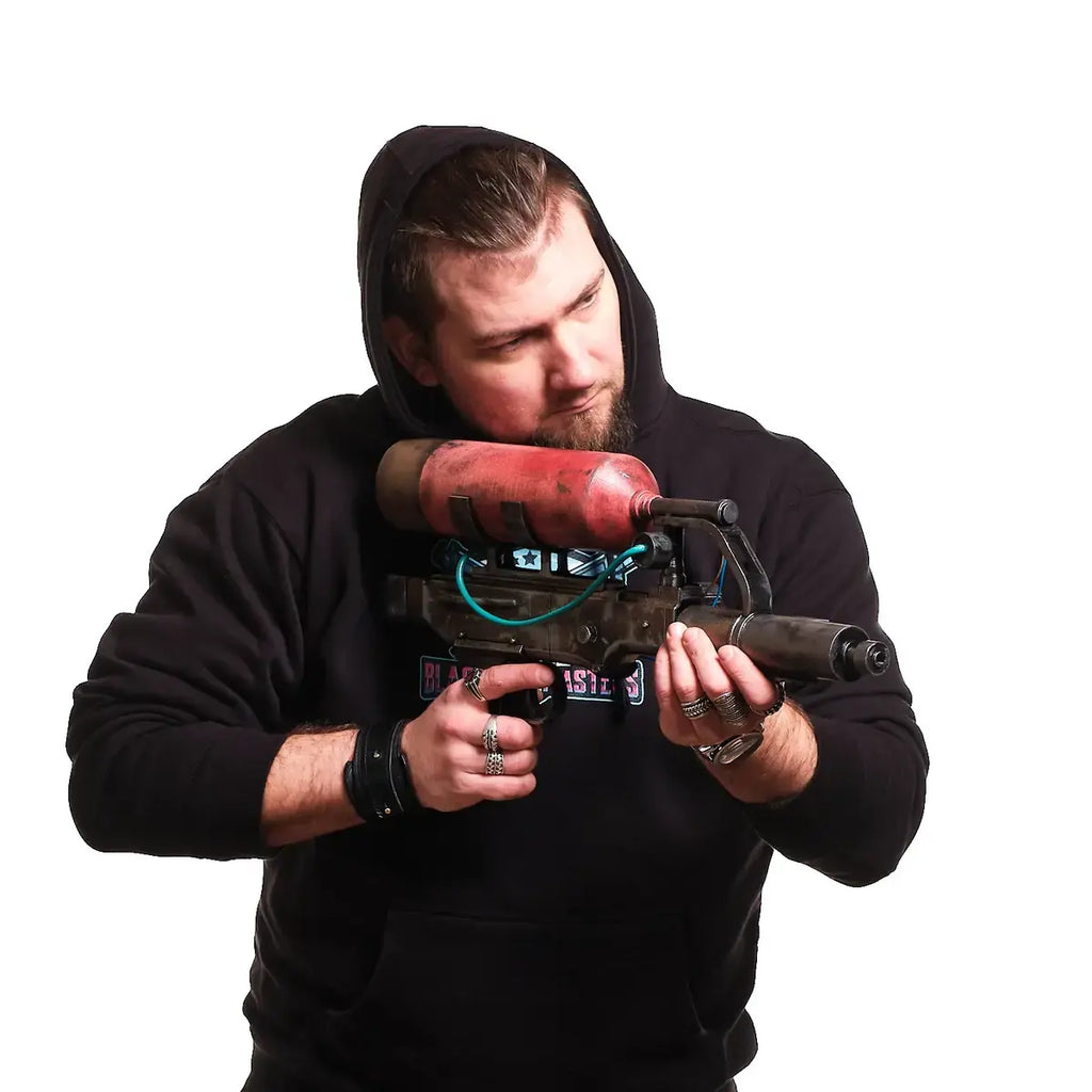 Kettle ARC Raiders cosplay prop — creator reference image 4