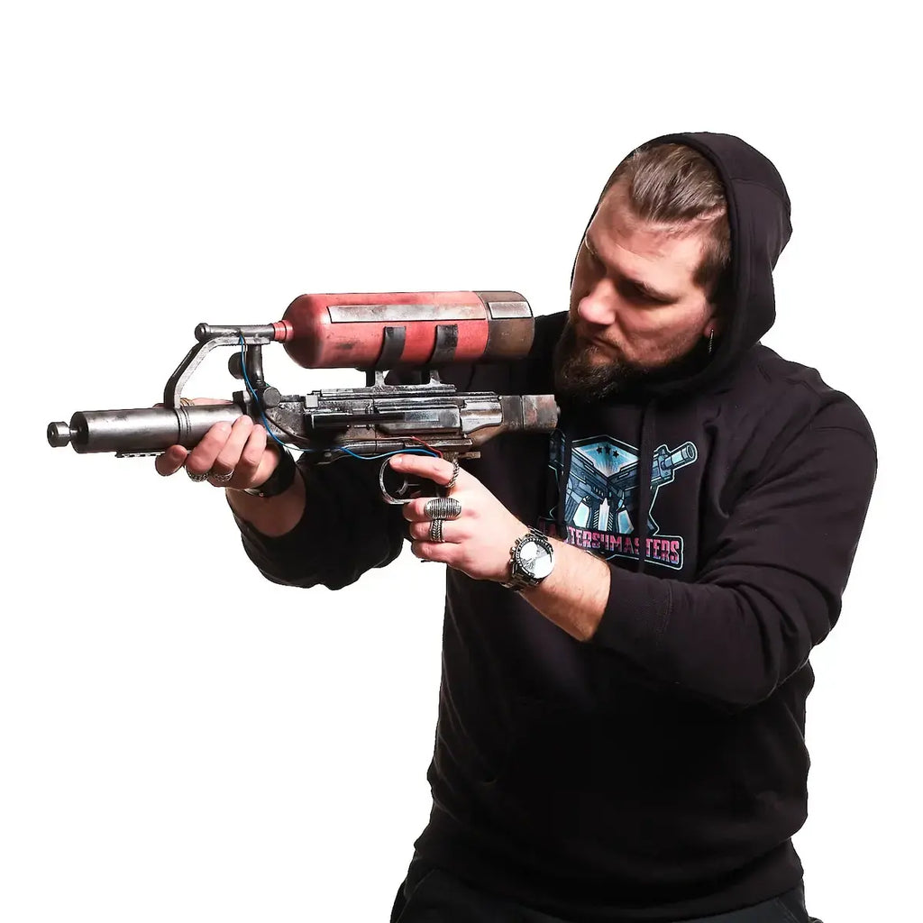 Kettle ARC Raiders cosplay prop — creator reference image 6