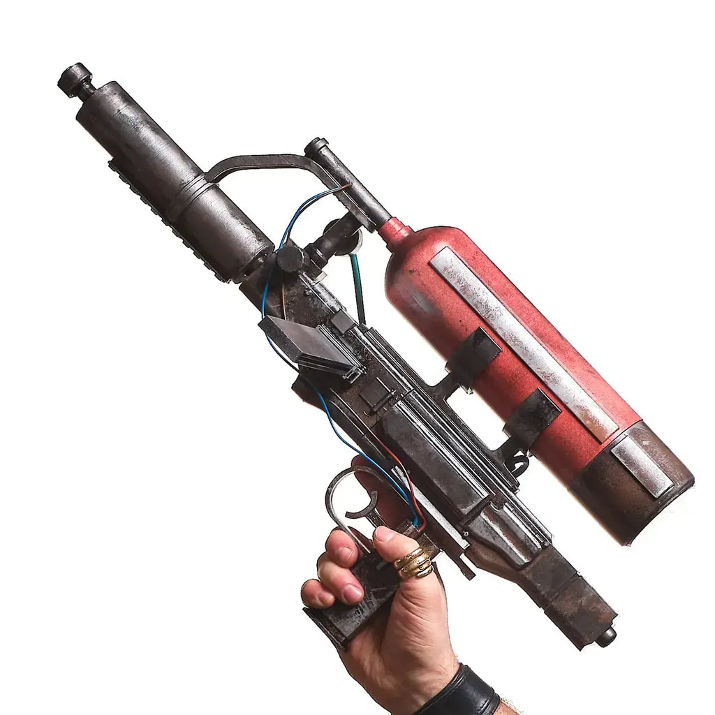 Kettle ARC Raiders cosplay prop — creator reference image 10