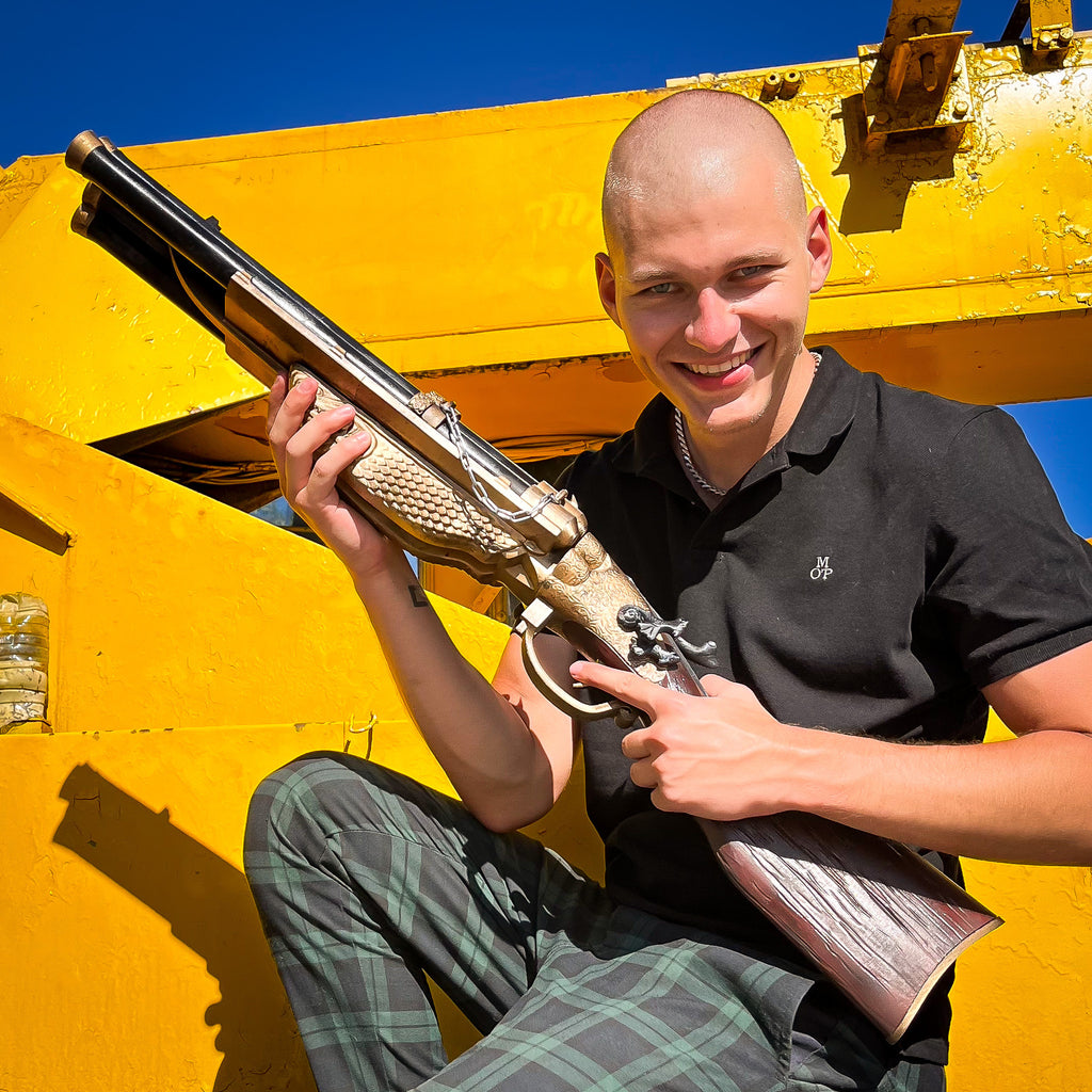 Blundergat Call of Duty cosplay prop — creator reference image 5