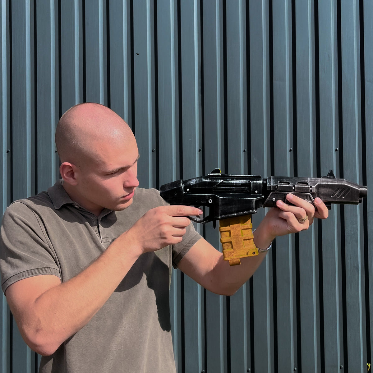 Crusher Shotgun – Cyberpunk 2077 Cosplay Prop — model creator reference image 5