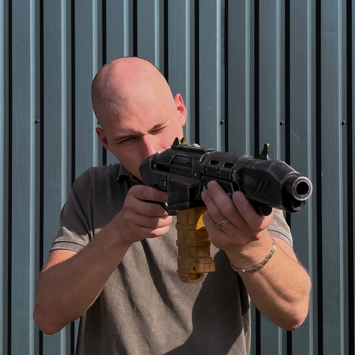 Crusher Shotgun – Cyberpunk 2077 Cosplay Prop — model creator reference image 7