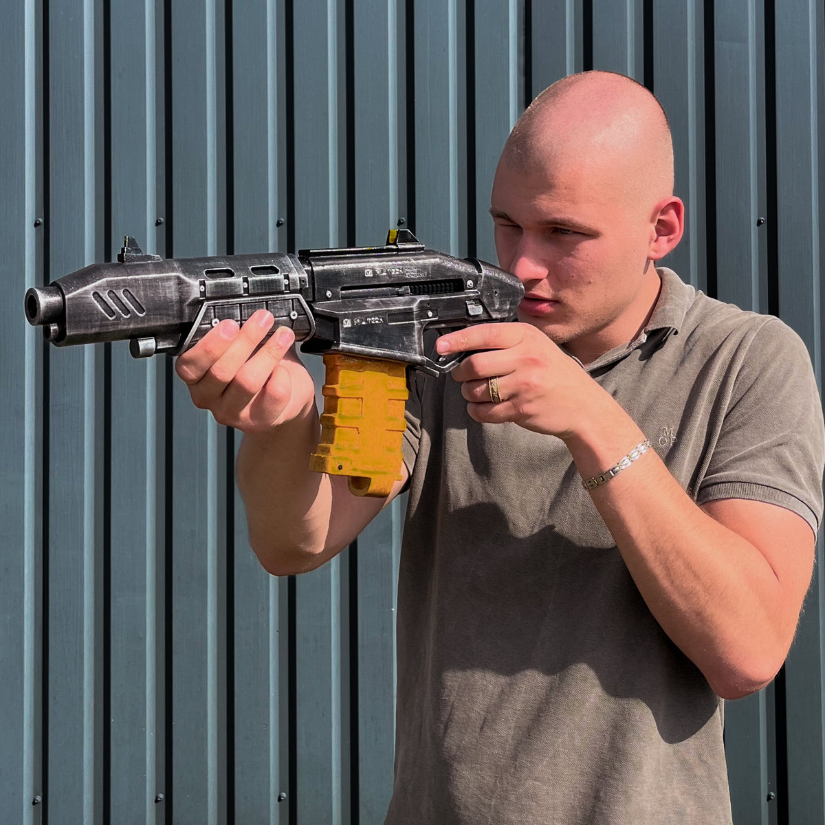 Crusher Shotgun – Cyberpunk 2077 Cosplay Prop — model creator reference image 8