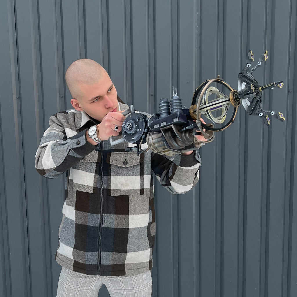 Paralyzer Call of Duty cosplay prop — creator reference image 11