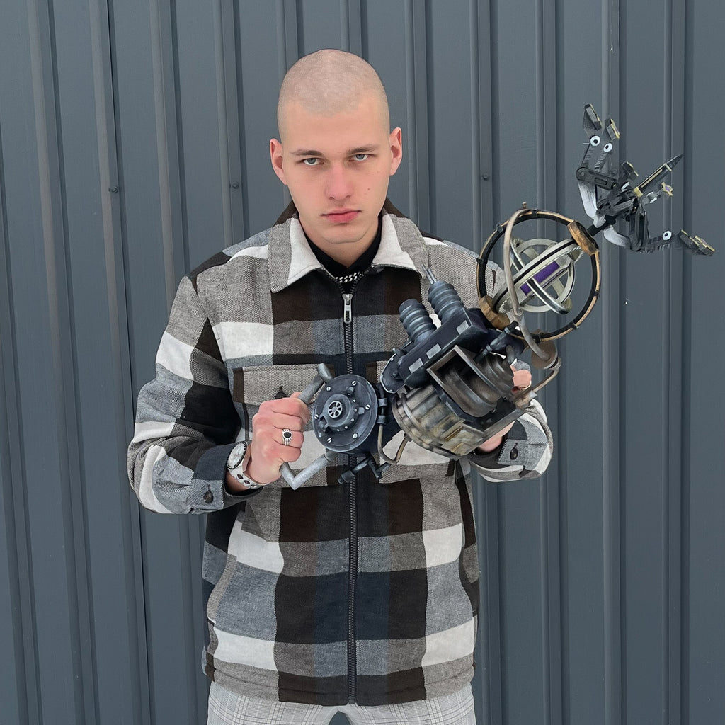 Paralyzer Call of Duty cosplay prop — creator reference image 13