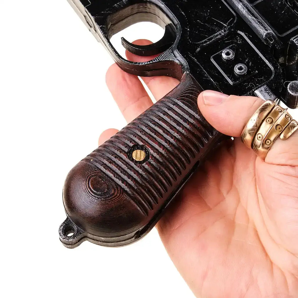 Luke Skywalker DL-44 Bespin Blaster – Sliceables reference image 5