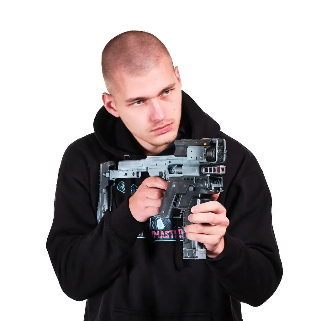 Yinglong SMG – Cyberpunk 2077 Cosplay Prop — model creator reference image 2