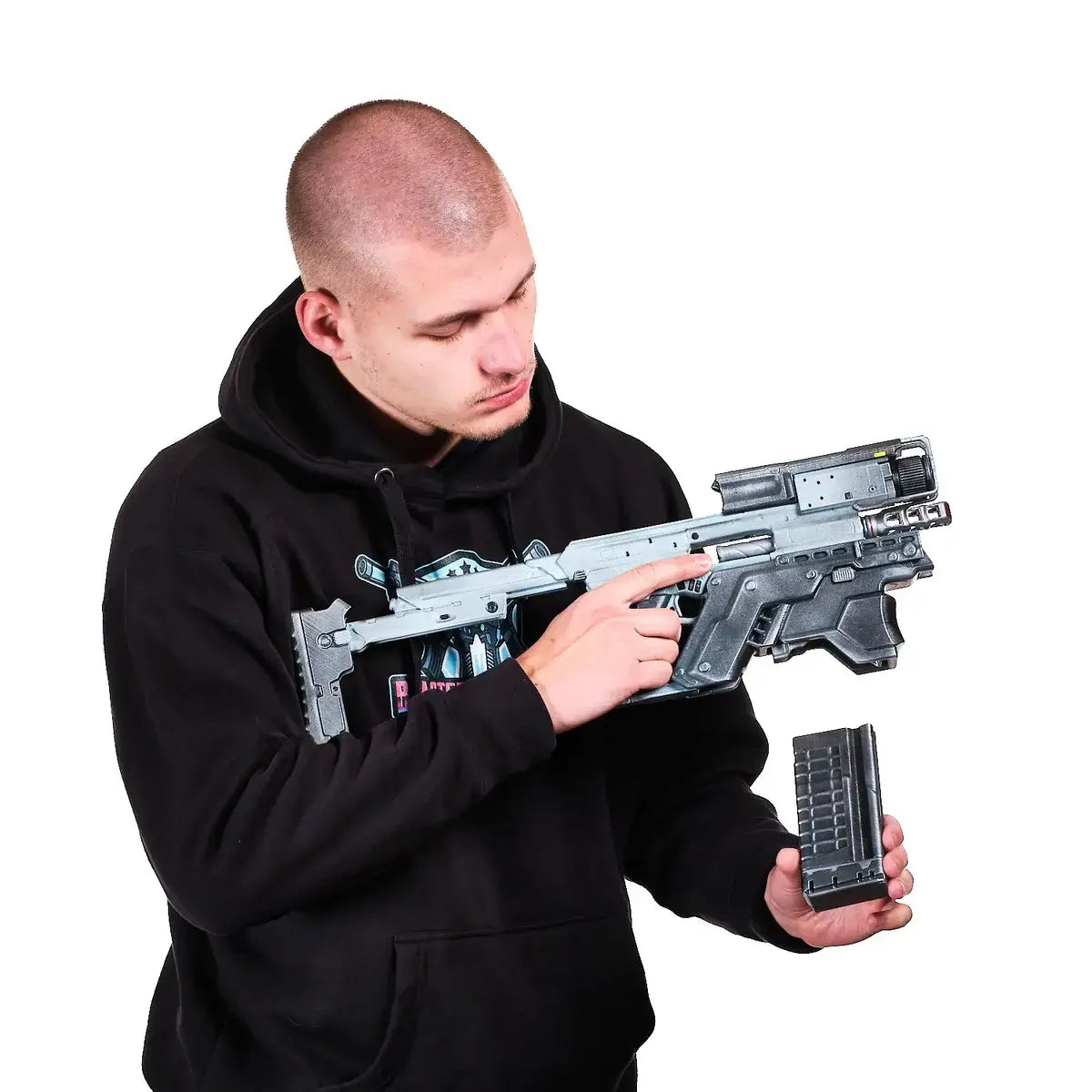 Yinglong SMG – Cyberpunk 2077 Cosplay Prop — model creator reference image 5