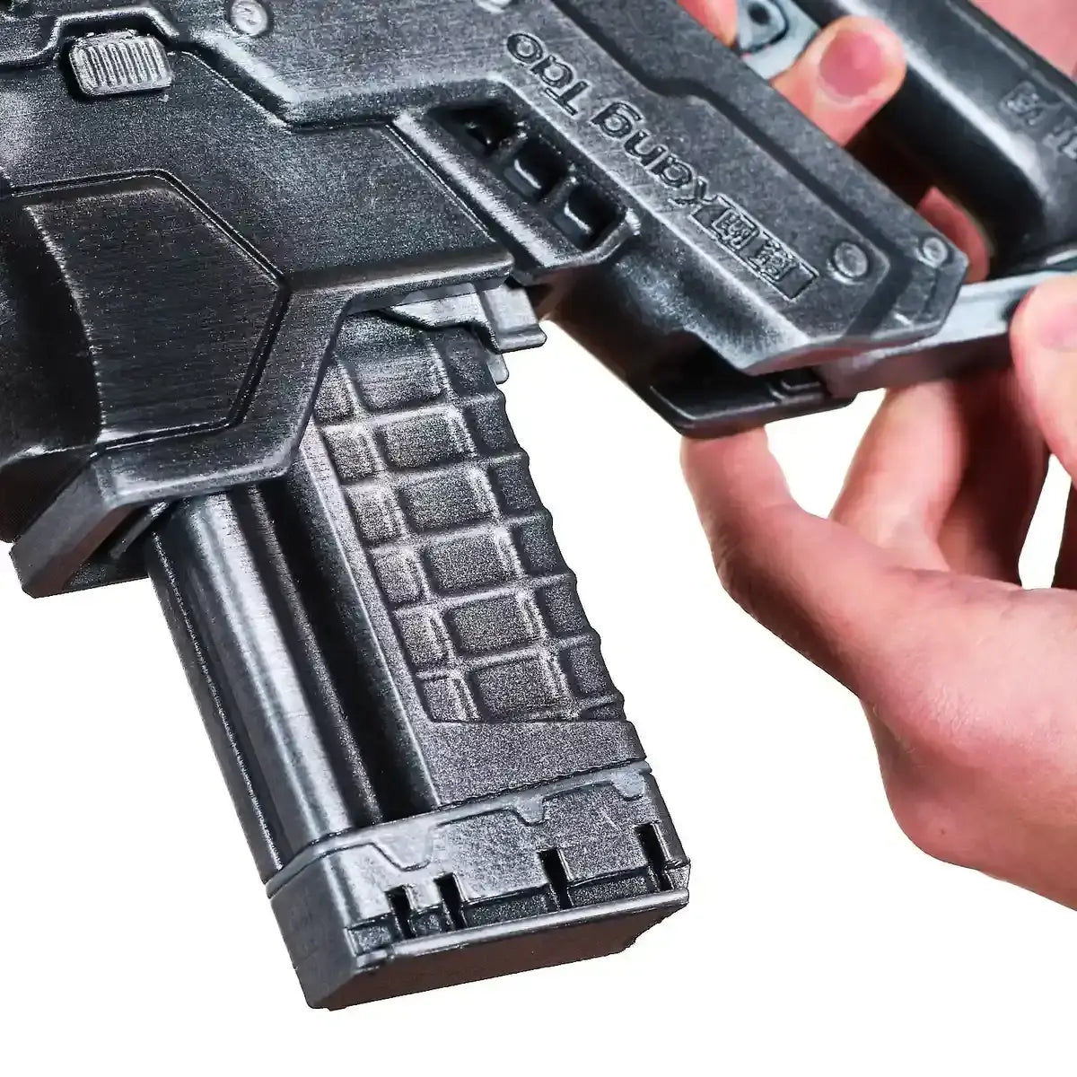 Yinglong SMG – Cyberpunk 2077 Cosplay Prop — model creator reference image 9